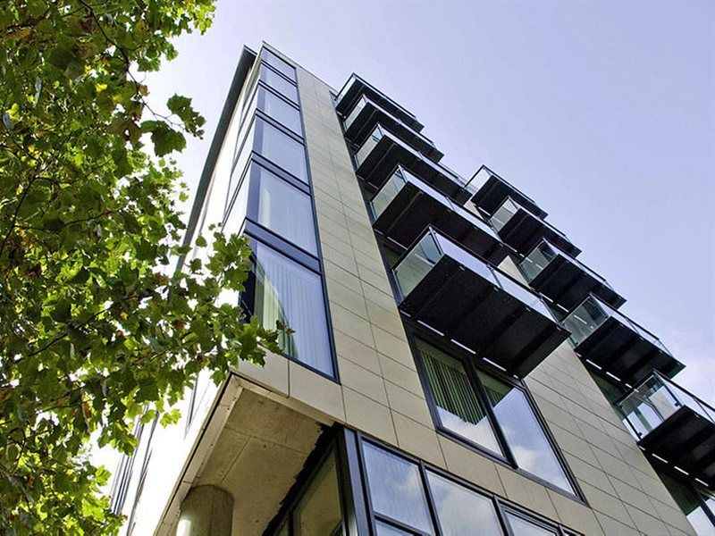 Go Native Lon Bridge Hotel London Bagian luar foto